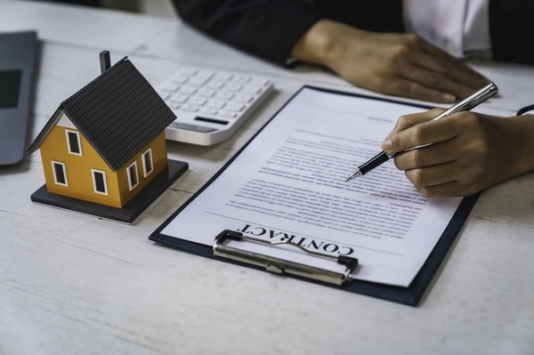 Quelles sont les caractéristiques d'une assurance de prêt immobilier ?